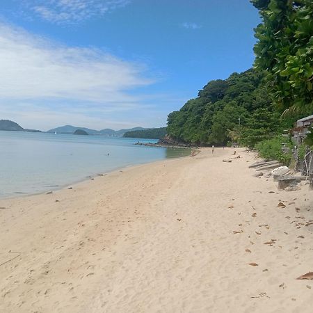 Panwa Beach Side Beachfront Phuket Esterno foto