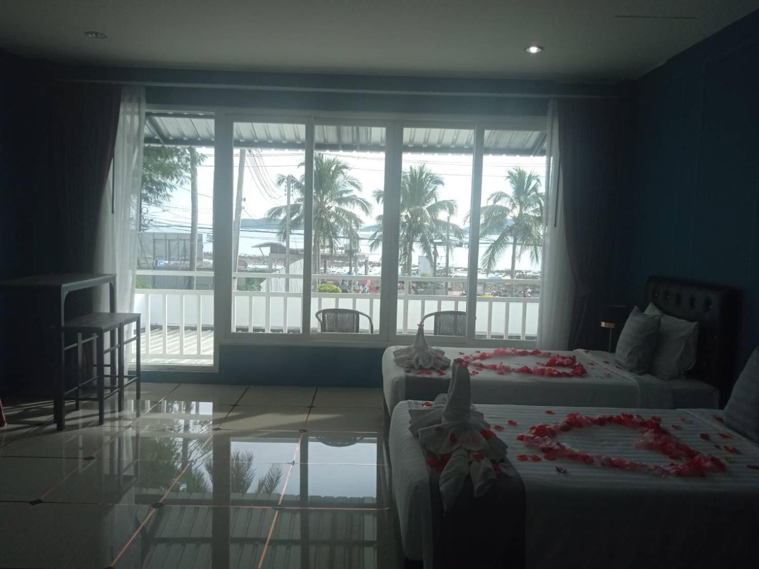 Panwa Beach Side Beachfront Phuket Esterno foto