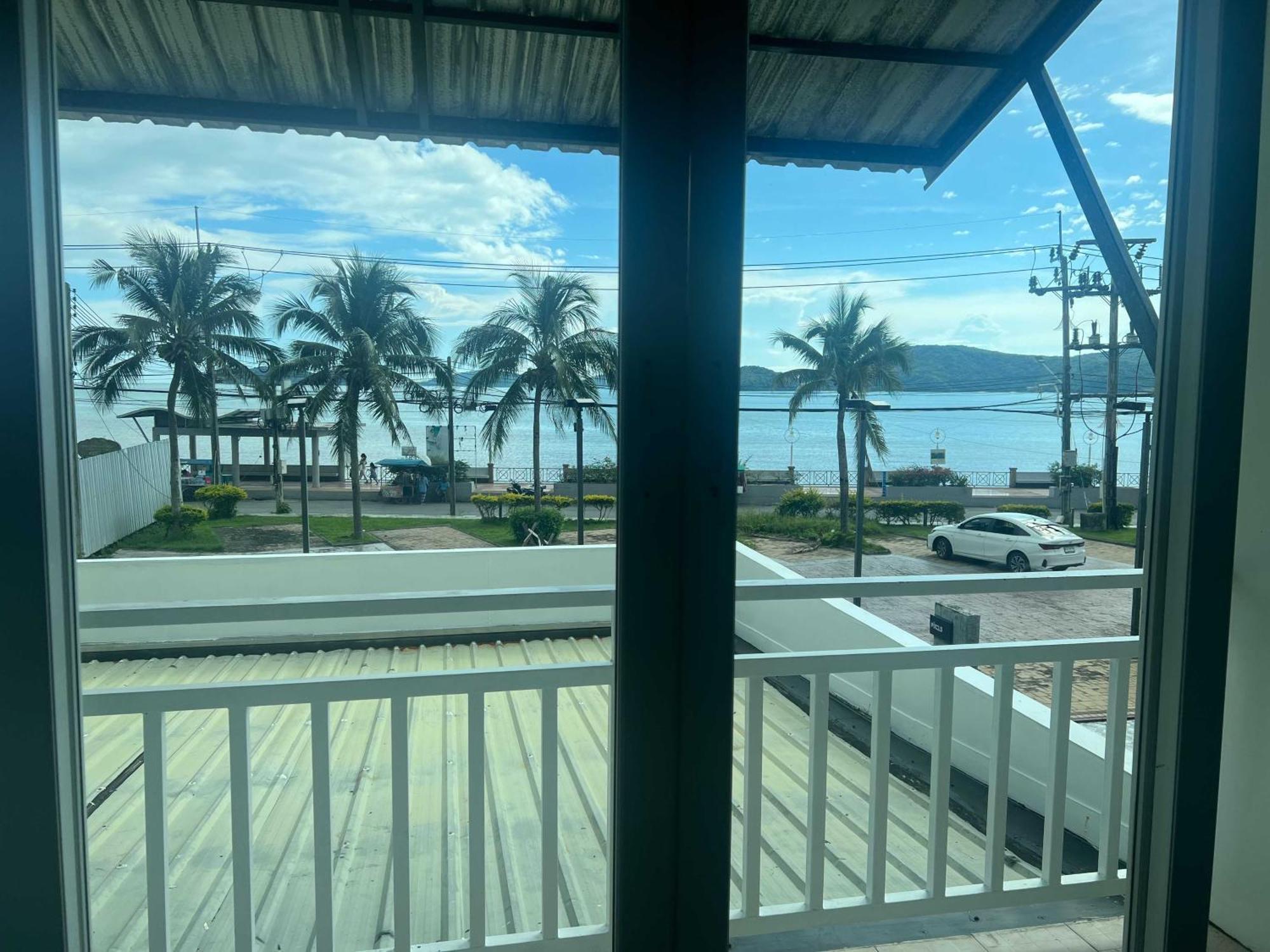 Panwa Beach Side Beachfront Phuket Esterno foto