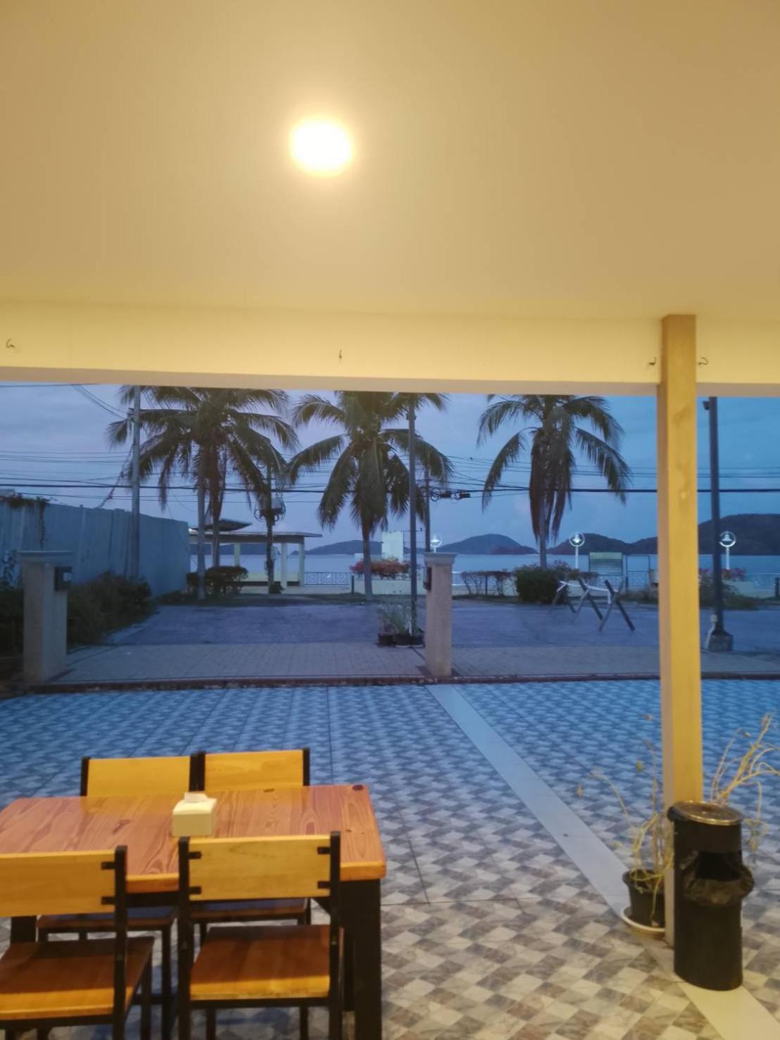 Panwa Beach Side Beachfront Phuket Esterno foto