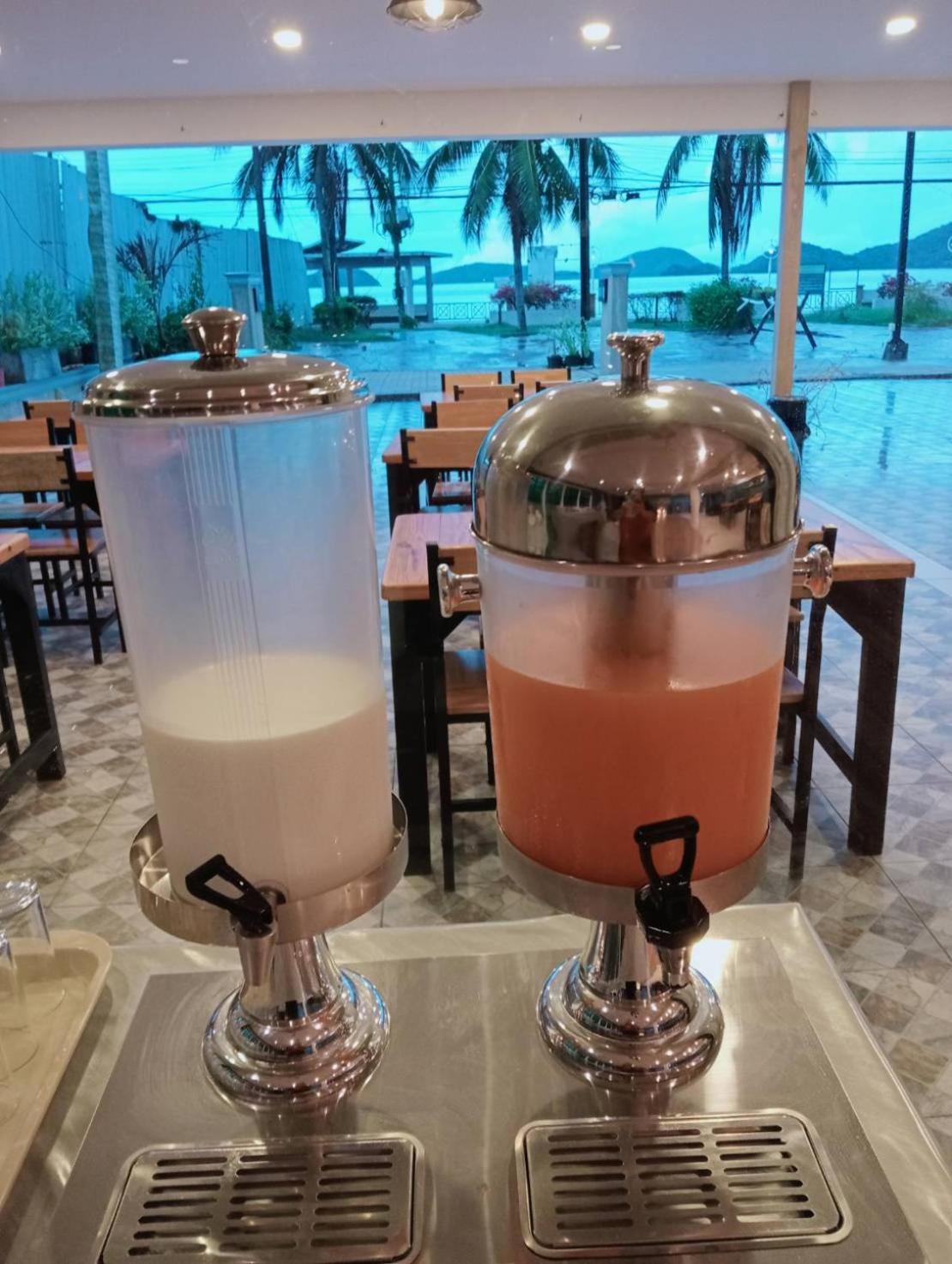 Panwa Beach Side Beachfront Phuket Esterno foto