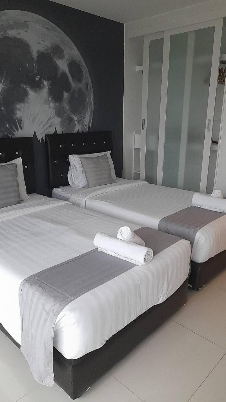Panwa Beach Side Beachfront Phuket Esterno foto